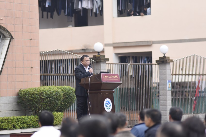 a134408a5502813f03a4acefcf9da908.jpg a134408a5502813f03a4acefcf9da908.jpg